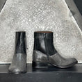Cargar la imagen en la vista de la galería, Botas exóticas grises