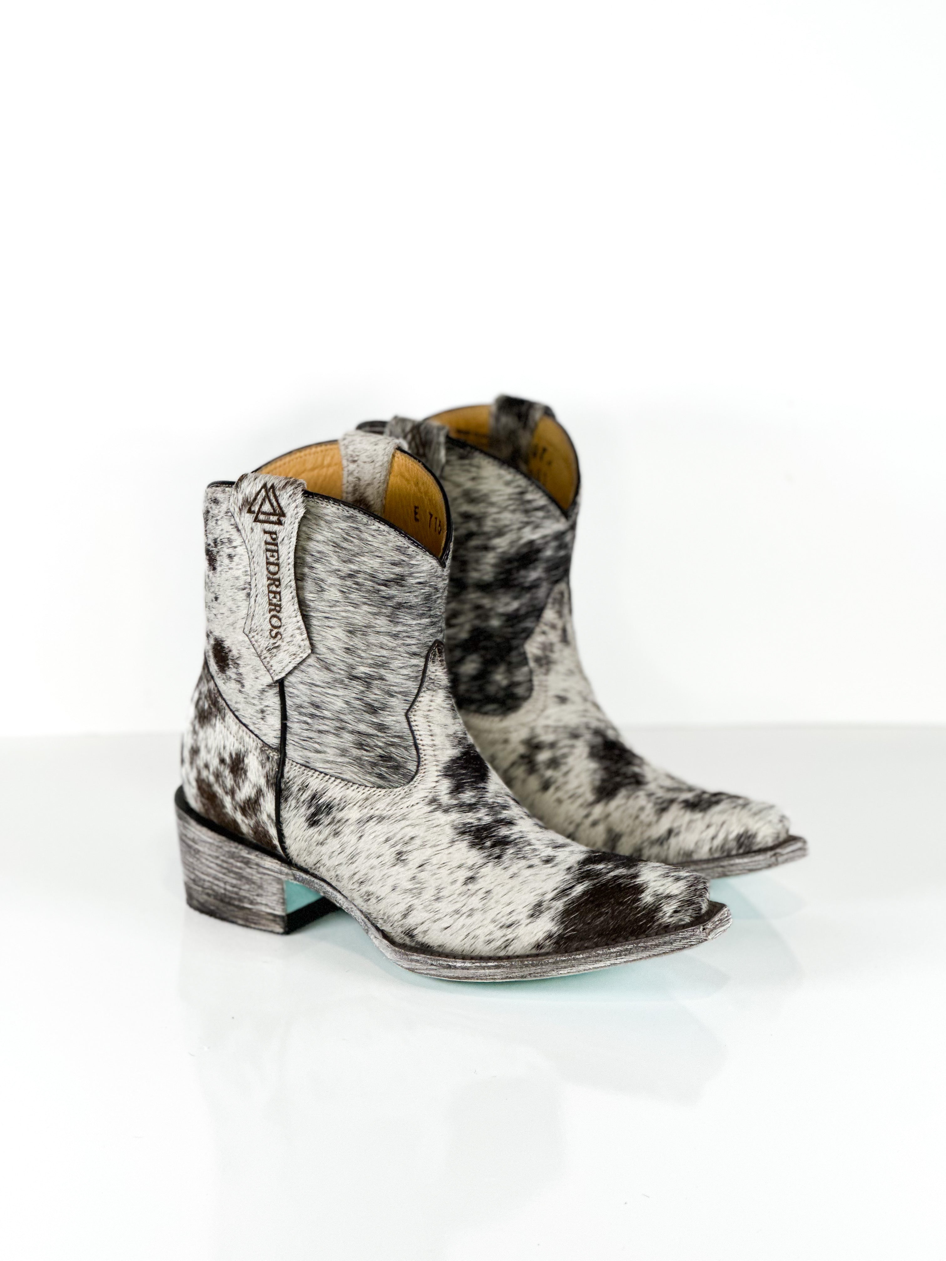 Azeri breeze cowhide