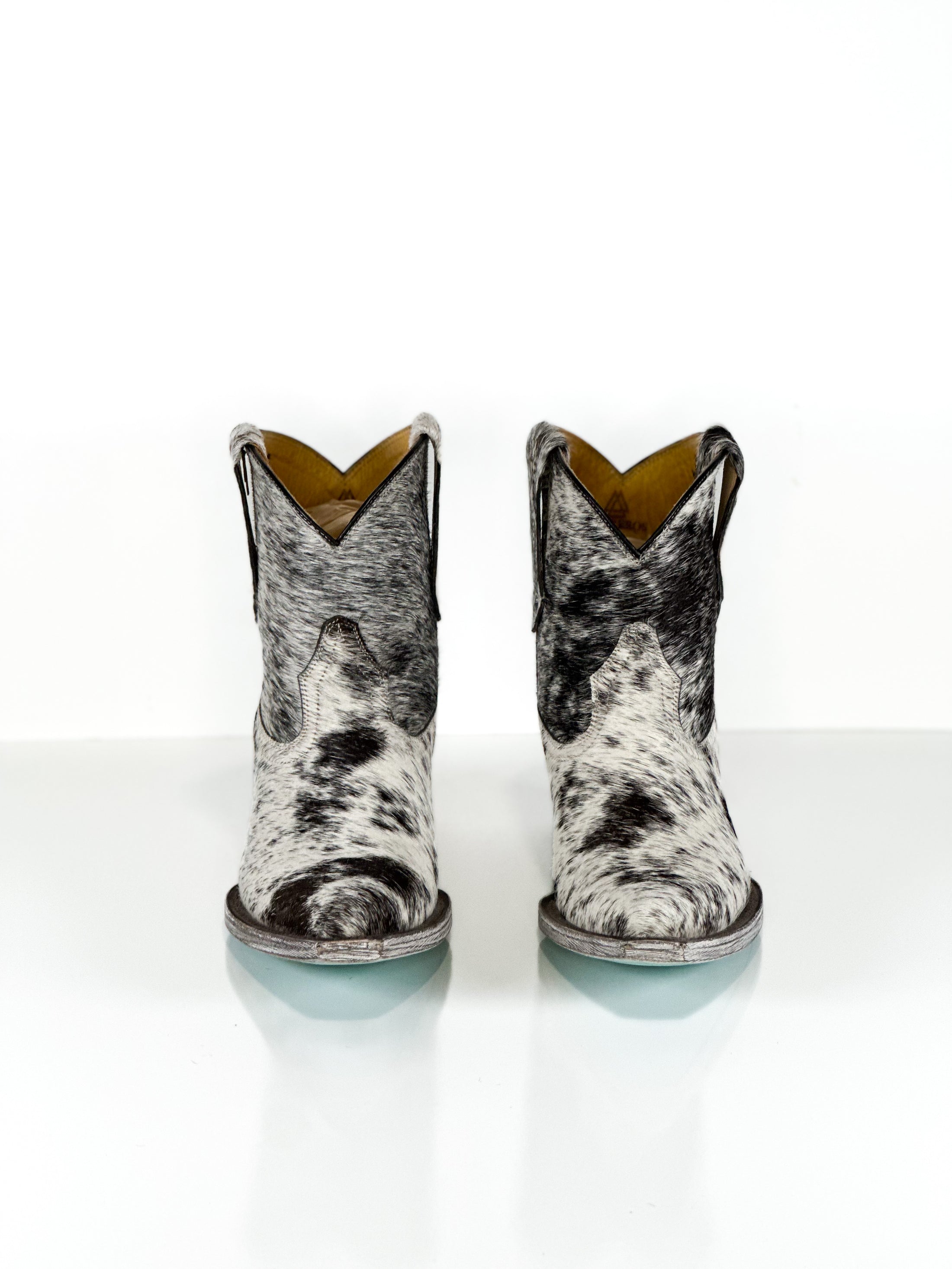 Azeri breeze cowhide