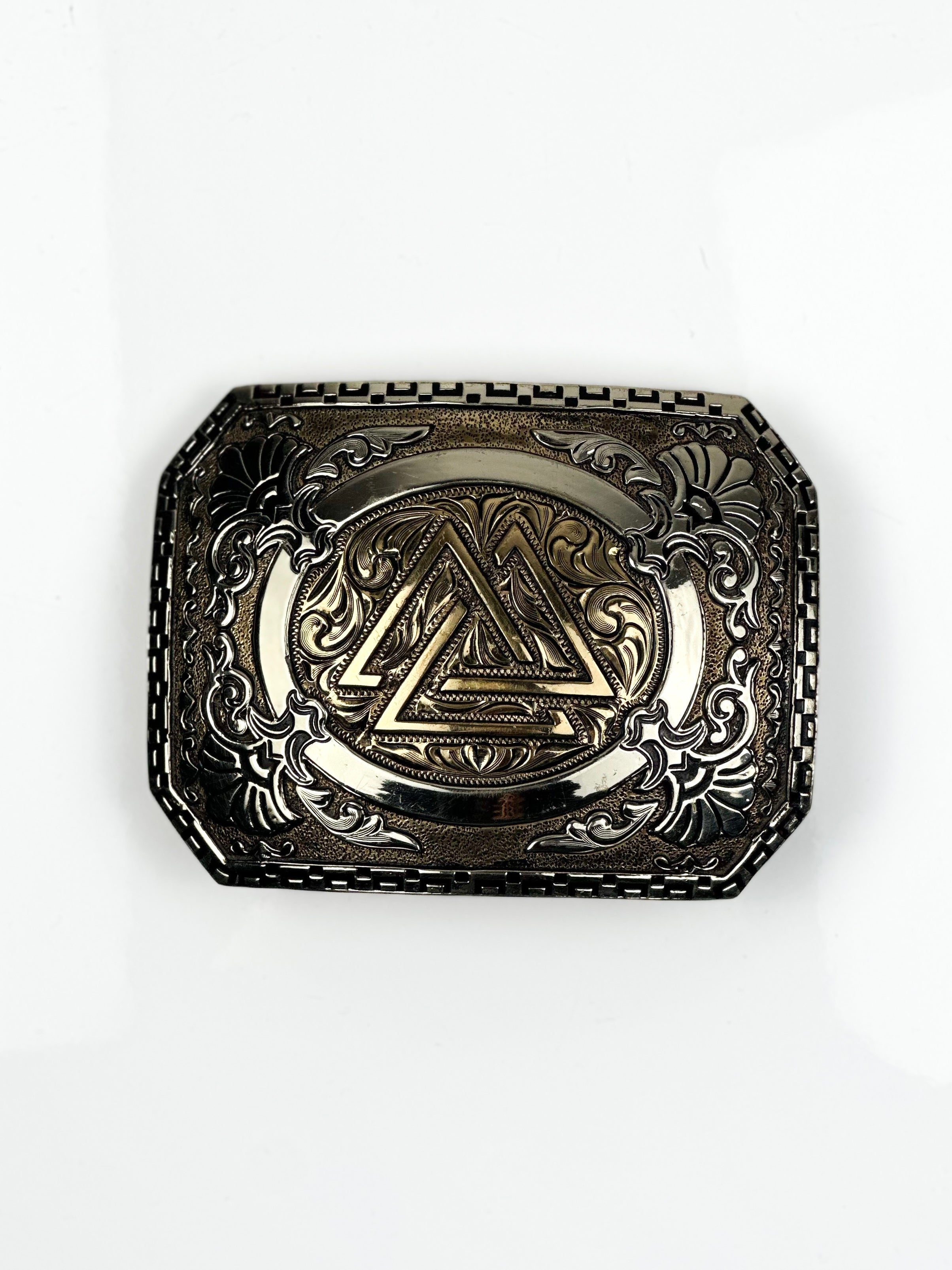 SHELL BUCKLE