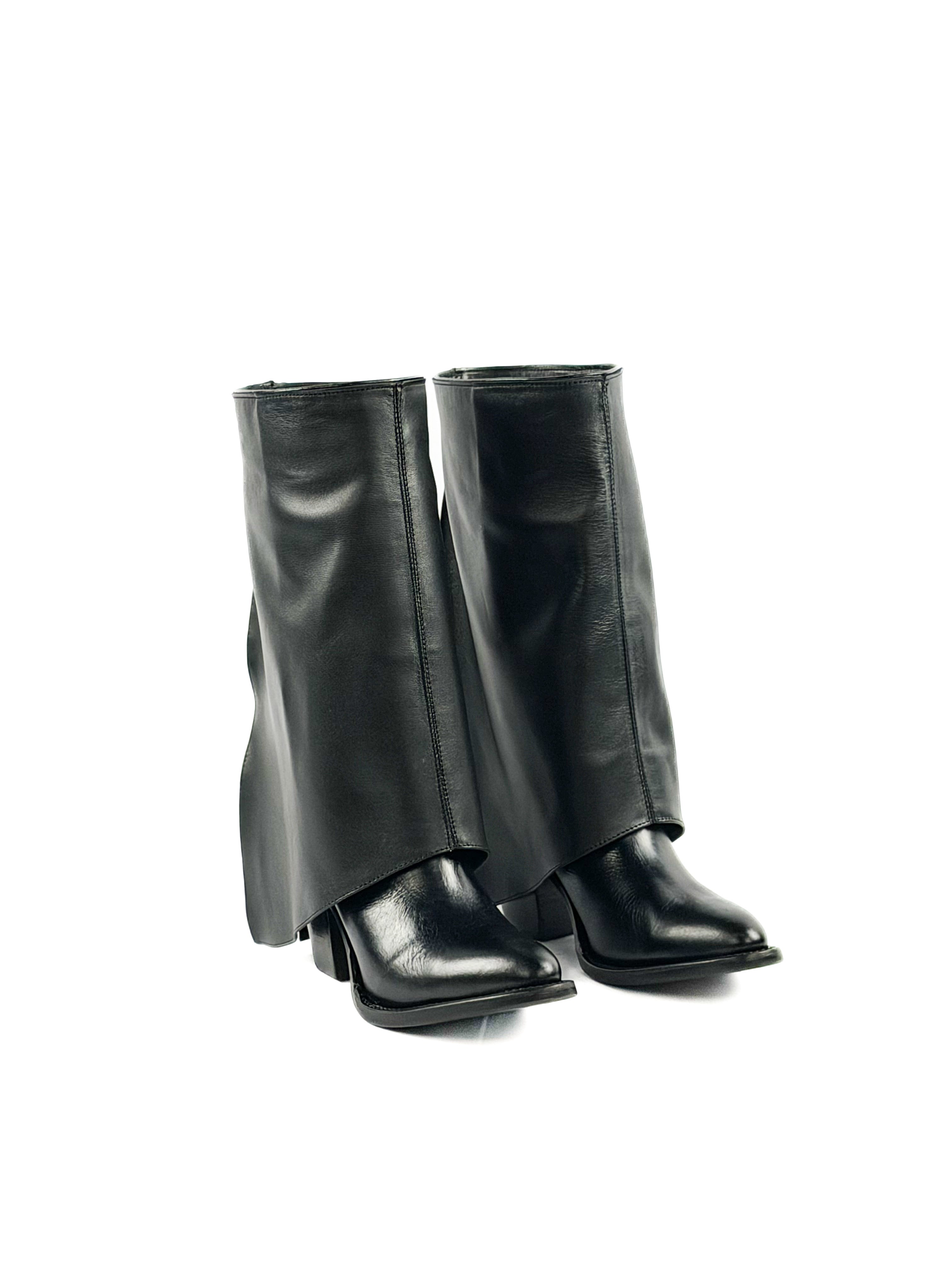 Pair of women’s black leather round toe boots
