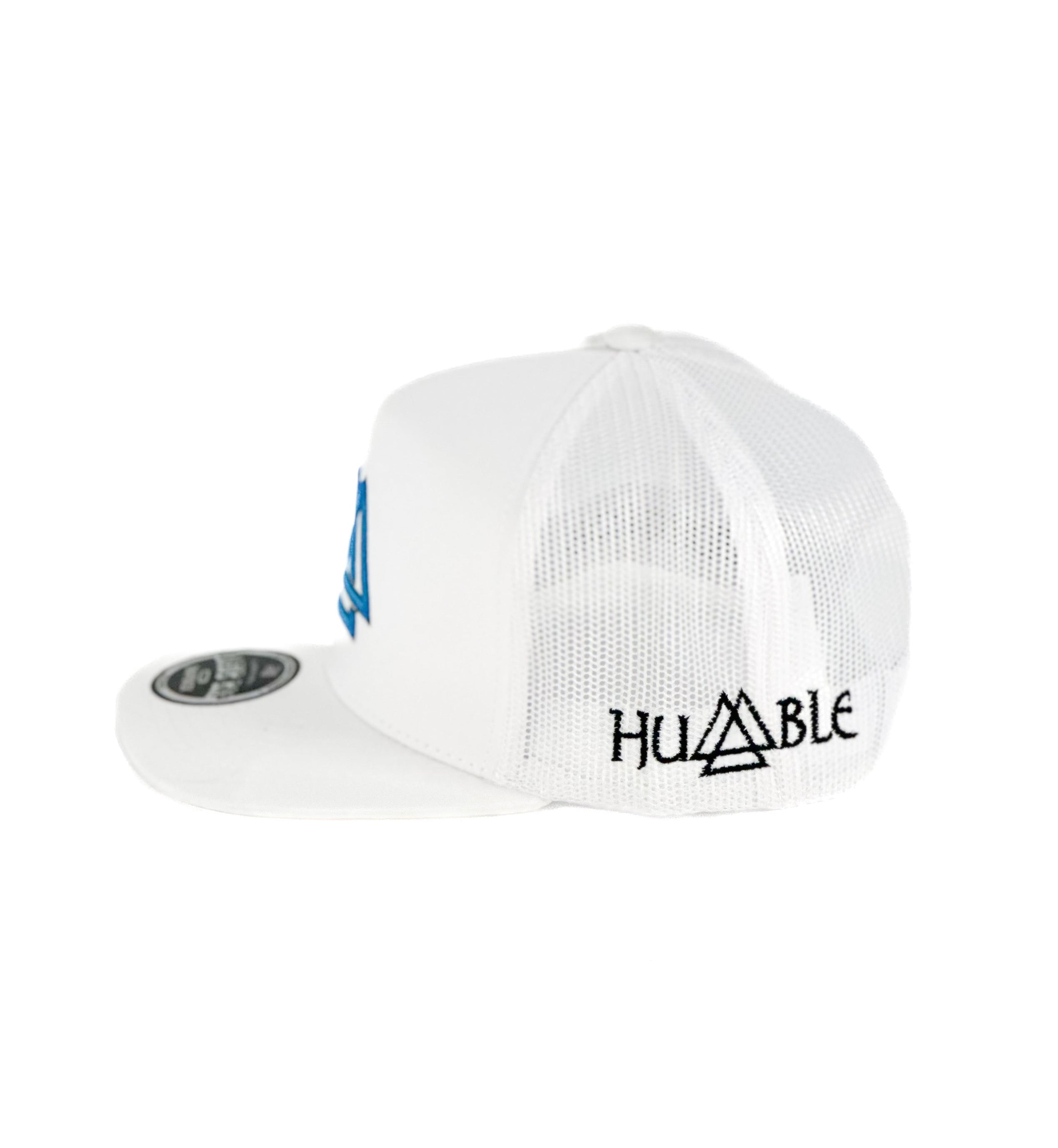 Classic triangle cap