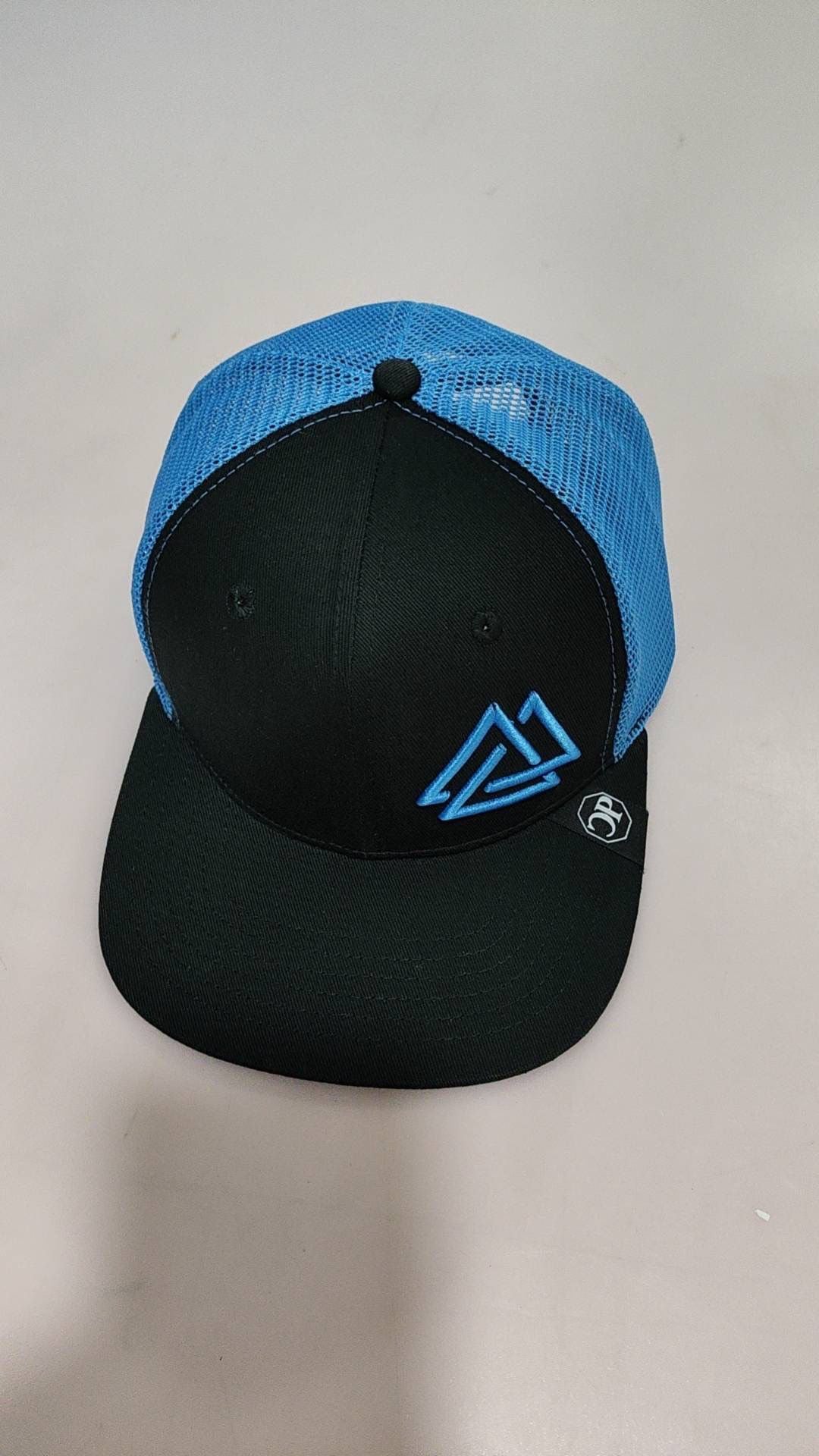 CP-Logo hat