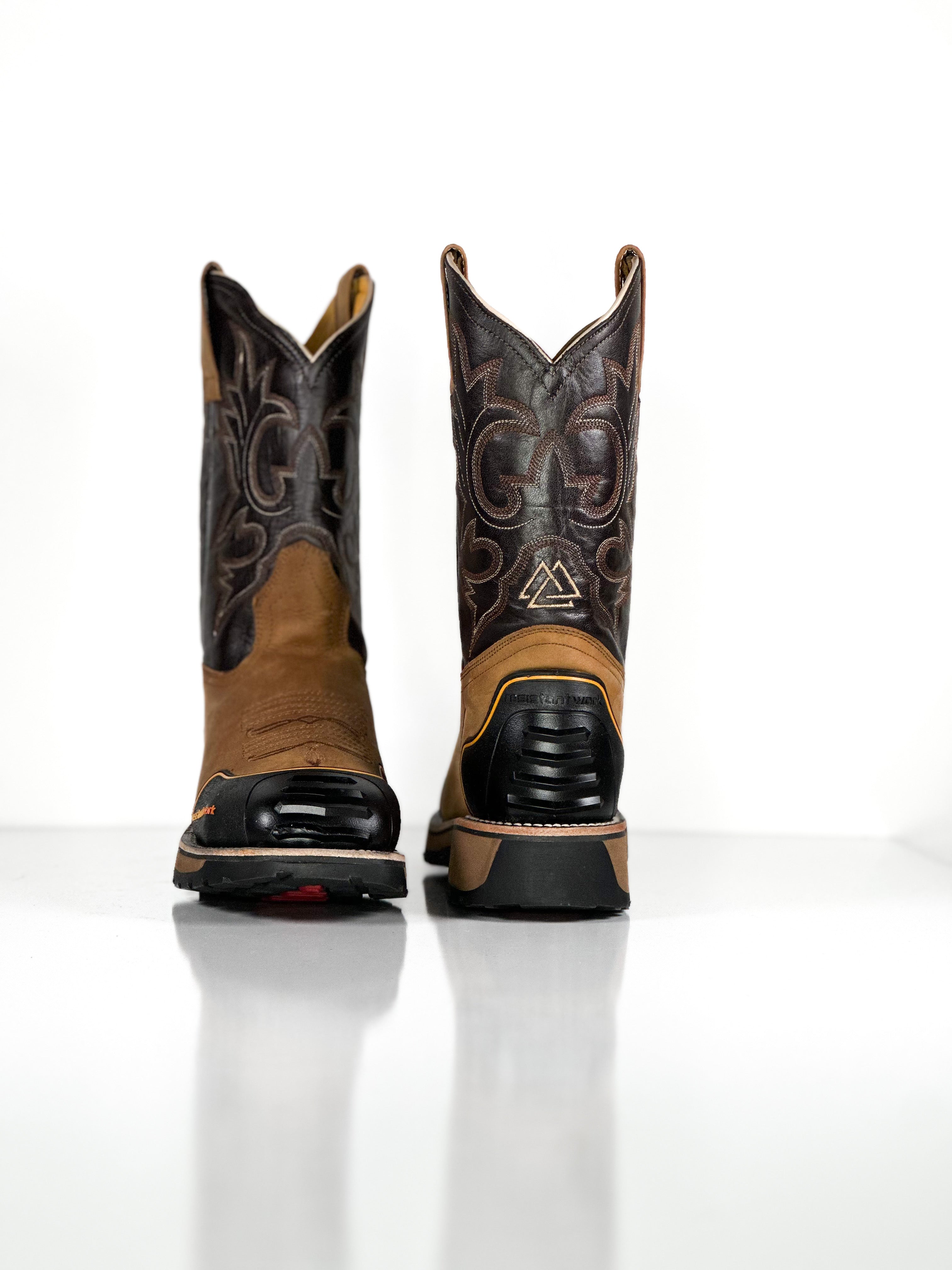 Composite toe work boot