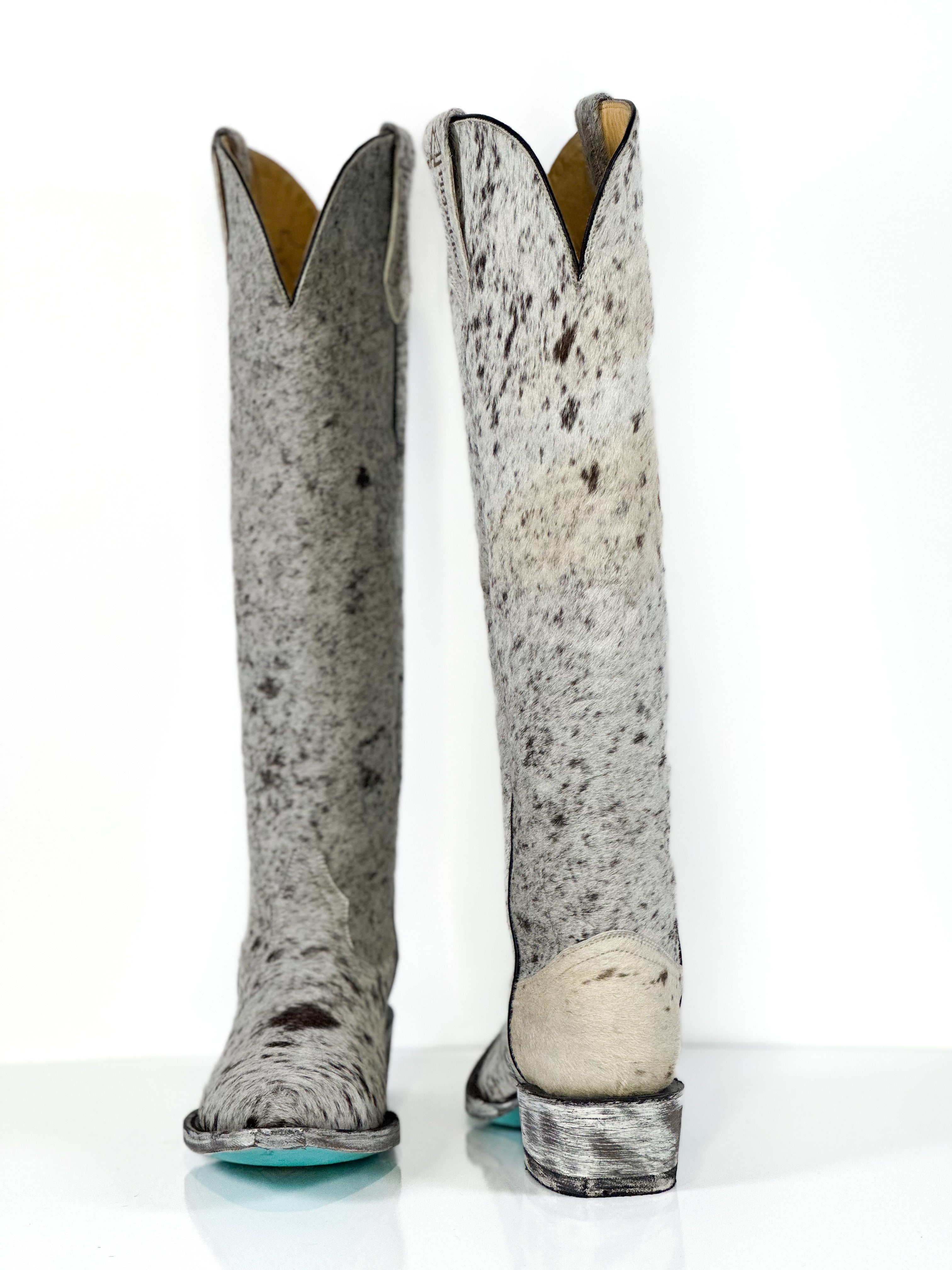 Azeri Desvane Cowhide