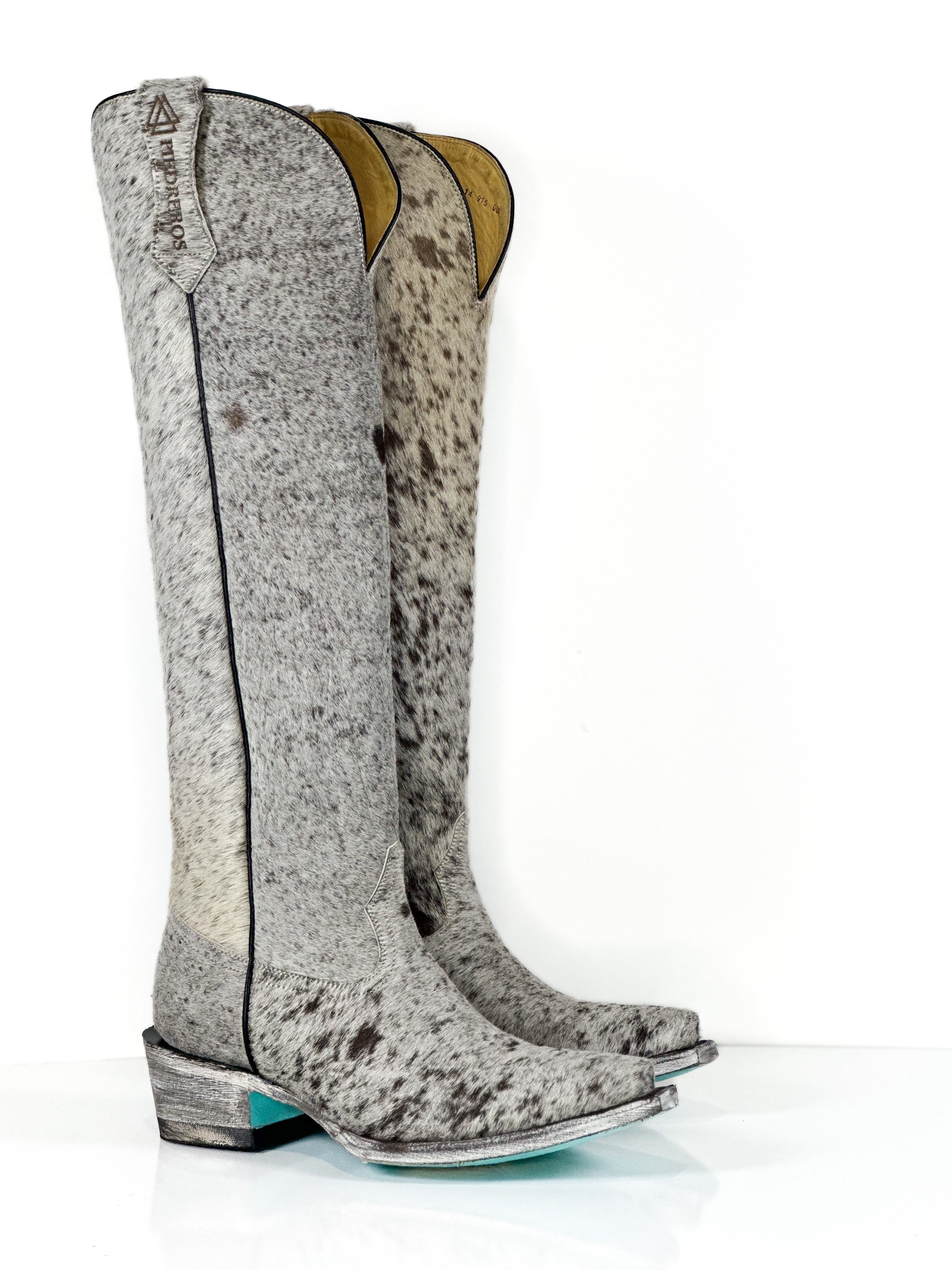 Azeri Savanna Cowhide