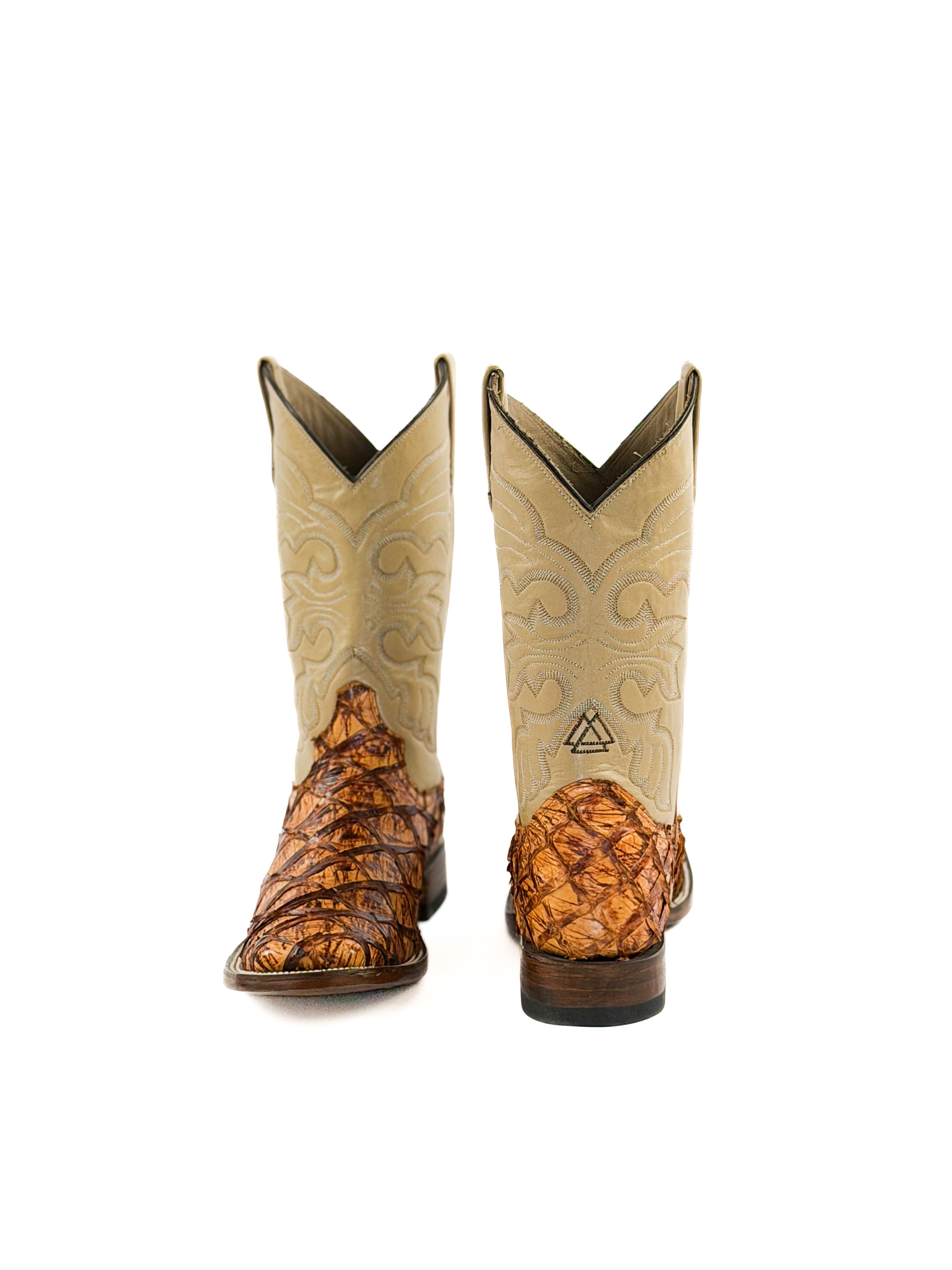 Pirarucus Orange Boots