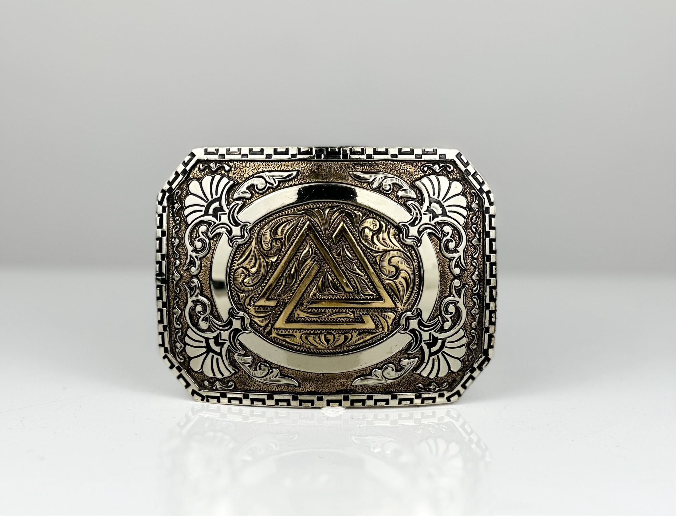 SHELL BUCKLE