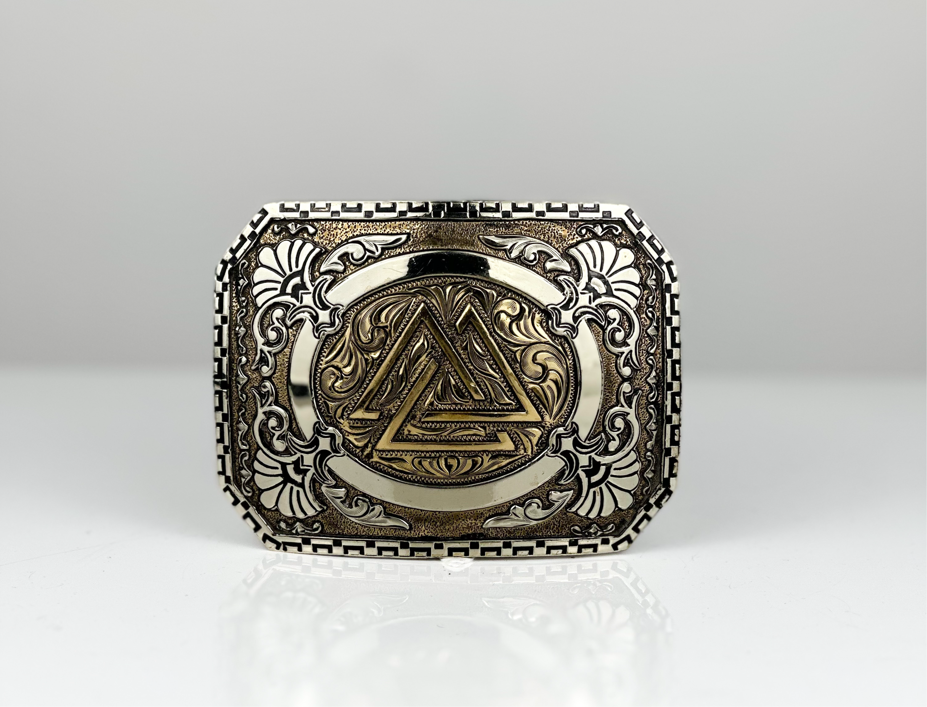 SHELL BUCKLE
