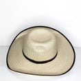 Load image into Gallery viewer, Utch Grass Hat
