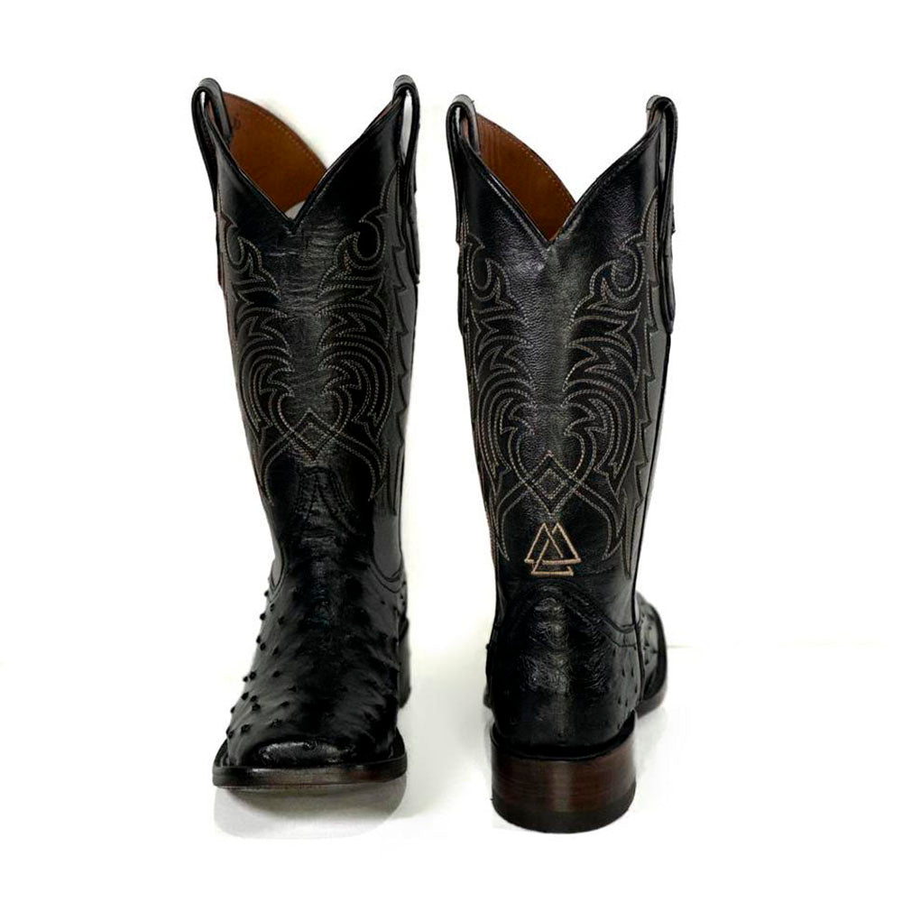 black rider detalles bordados